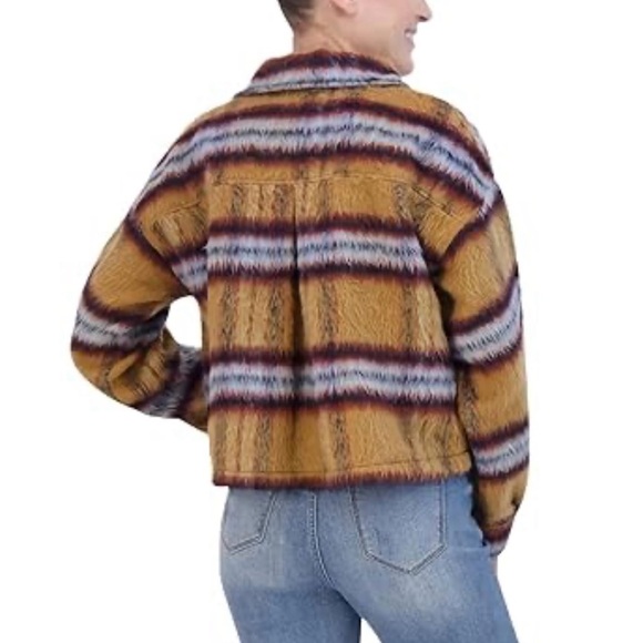 VIGOSS Striped Faux Fur Jacket - Picture 3 of 13